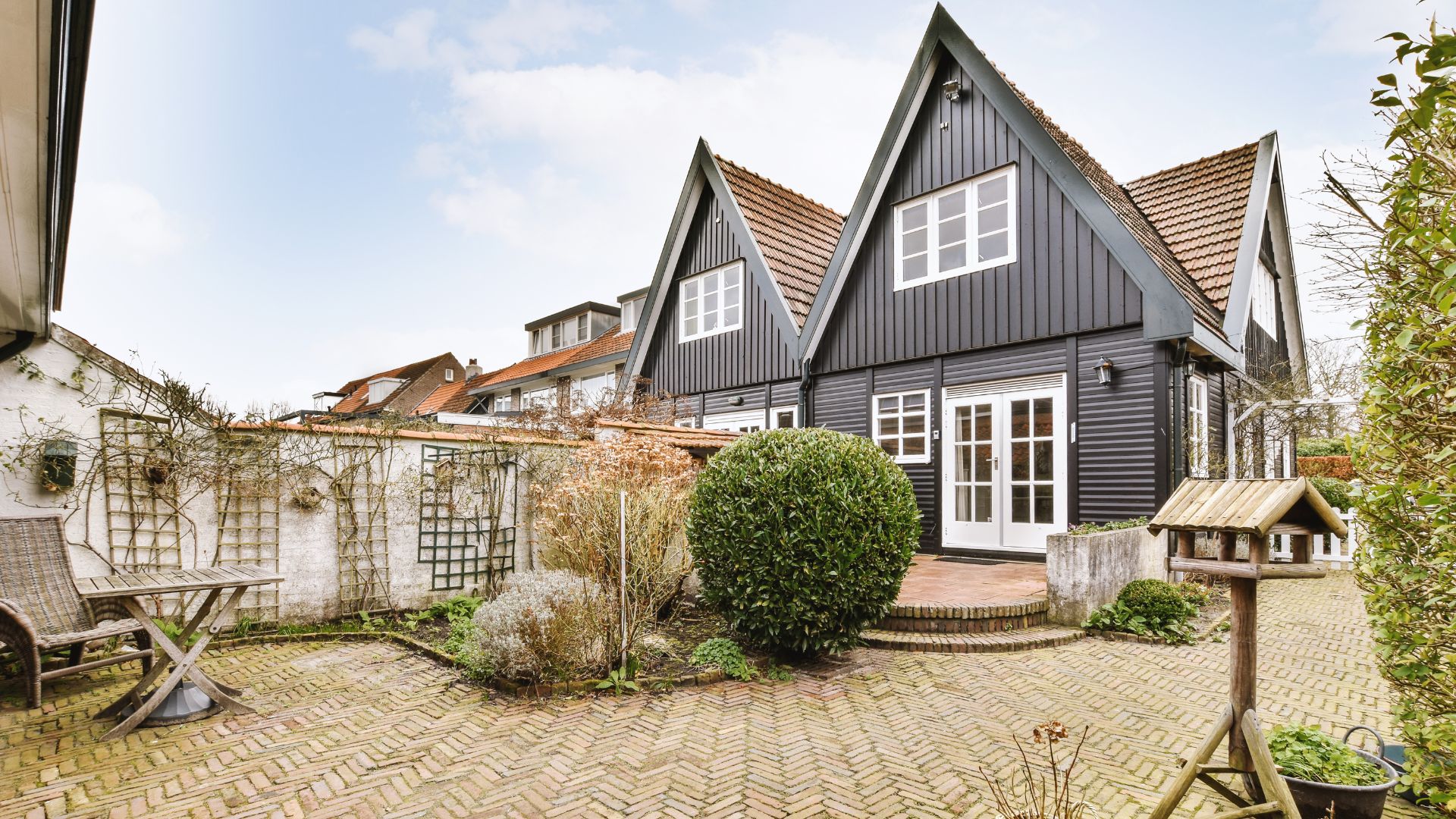  | Blue Ribbon Exteriors & Construction