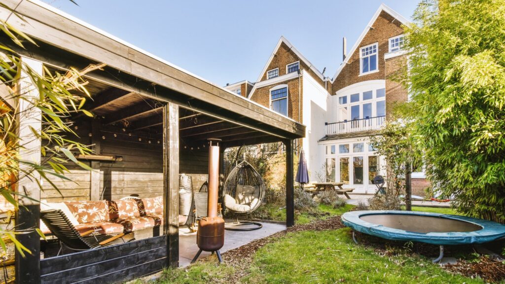  | Blue Ribbon Exteriors & Construction