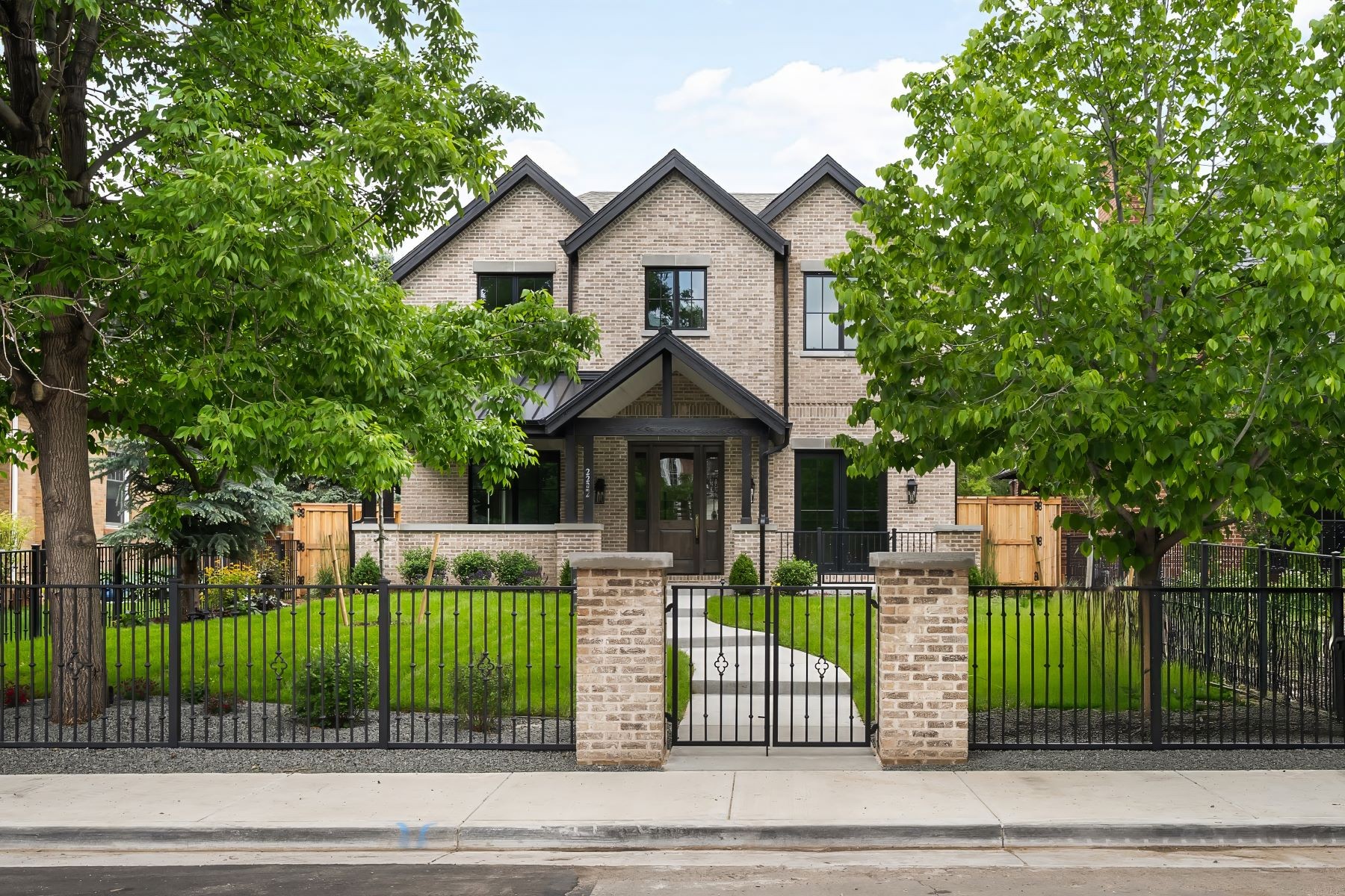  | Blue Ribbon Exteriors & Construction